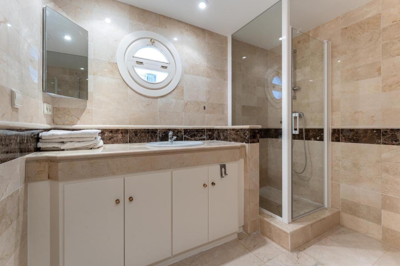 Elviria Hills Apartment *